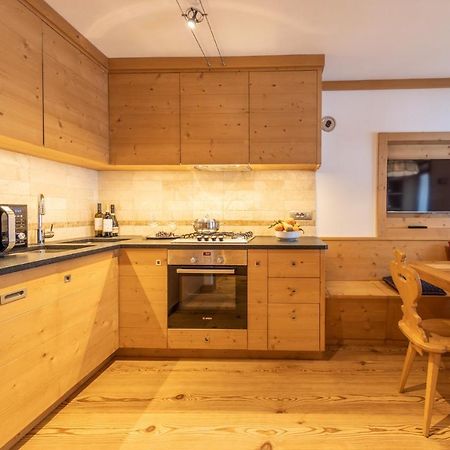 Cadin Apartment Cortina dʼAmpezzo Exteriör bild