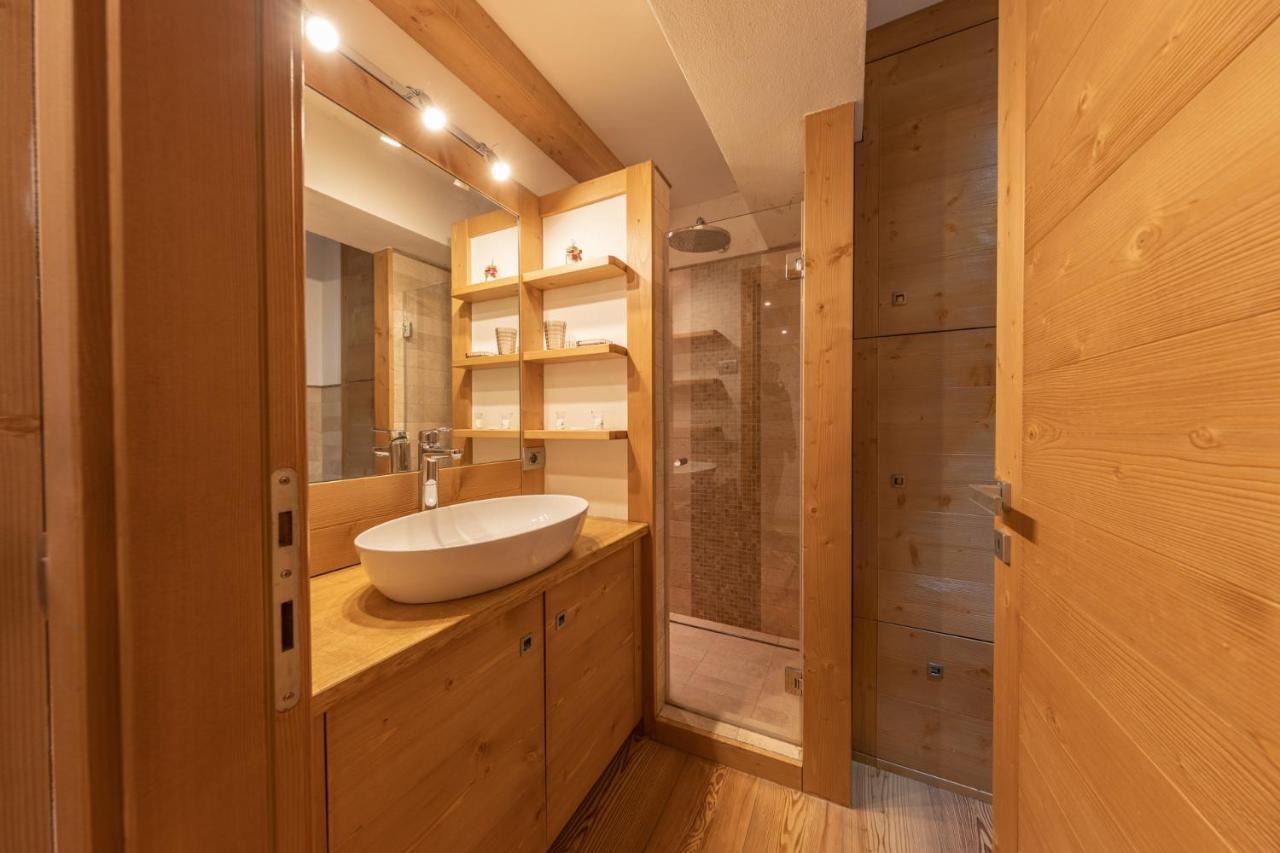 Cadin Apartment Cortina dʼAmpezzo Exteriör bild