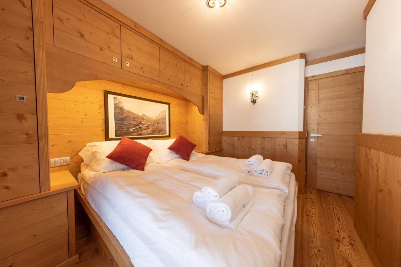 Cadin Apartment Cortina dʼAmpezzo Exteriör bild