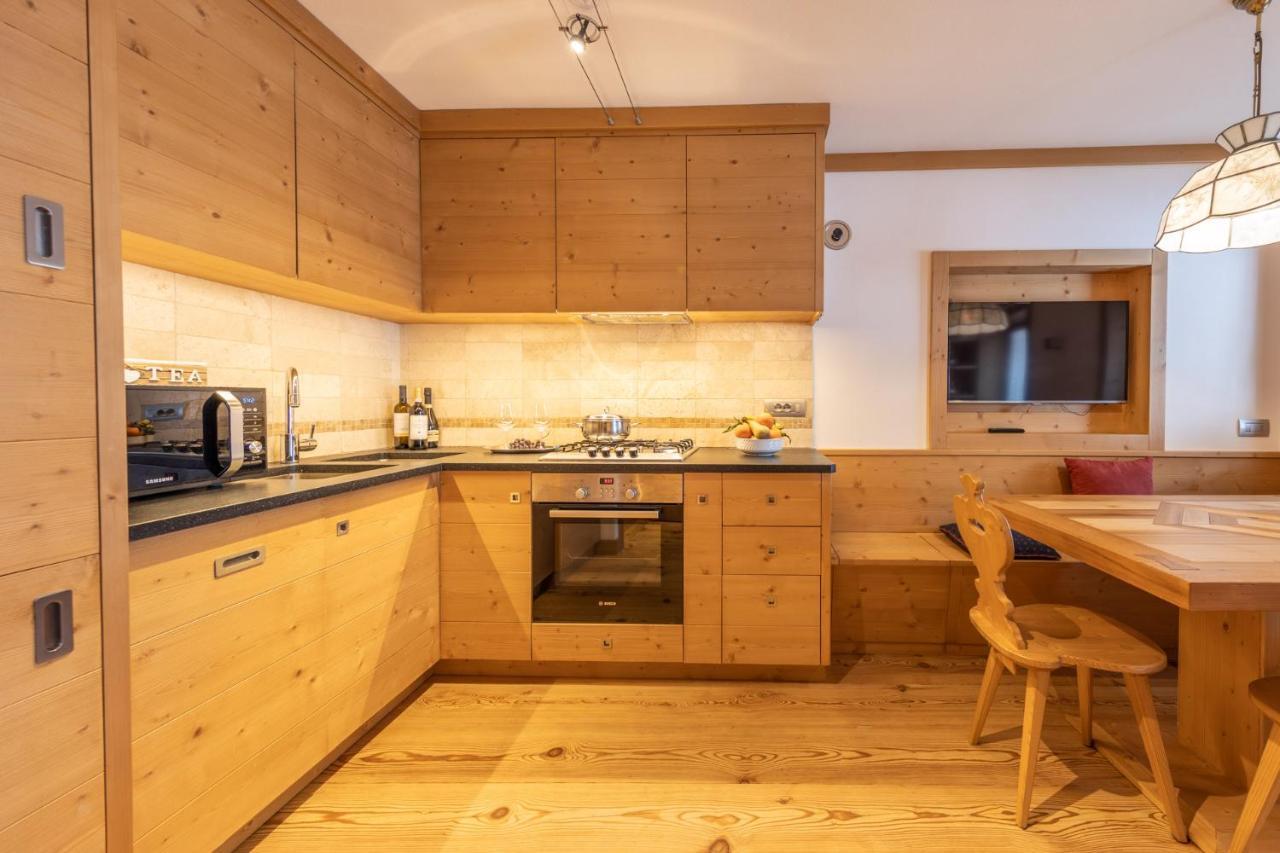 Cadin Apartment Cortina dʼAmpezzo Exteriör bild
