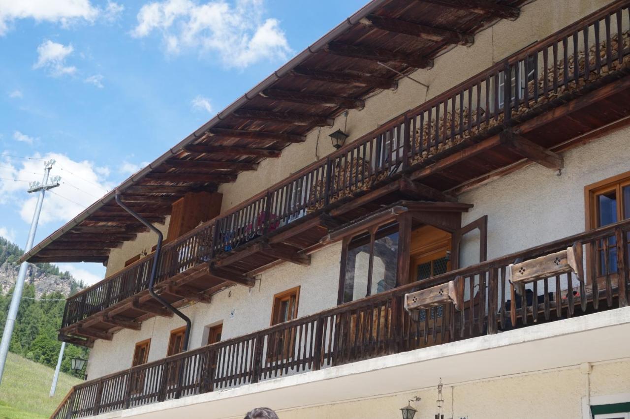 Cadin Apartment Cortina dʼAmpezzo Exteriör bild